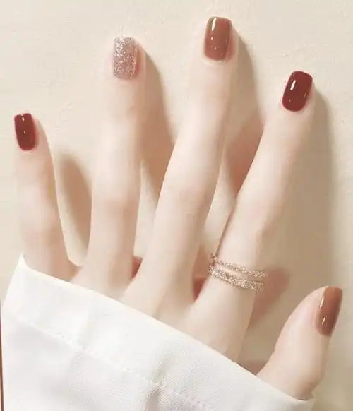 2022最新棕色系跳色美甲