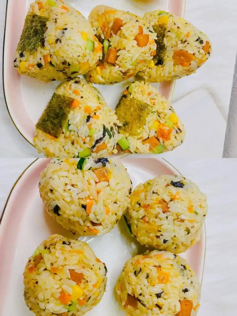 简单还超级好吃的海苔蔬菜饭团(附做法) moring 日期:2022.2.