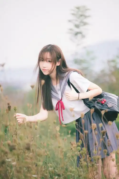 性感美女时尚写真,清纯校园少女自然唯美女神气质,漂亮迷人!