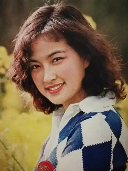 名人老照片:刘晓庆的的青葱岁月,年轻真好