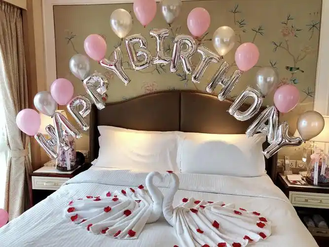 【超美房间布置】大连康莱德酒店海景套房的浪漫生日入住体验——房间