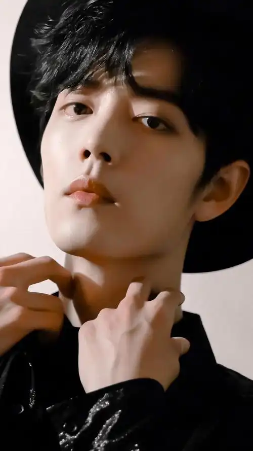 肖战泰国见面会,戴帽子太可啦!多发几张吧!