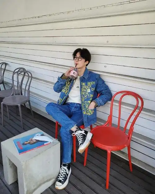 金俊勉男友风穿搭78