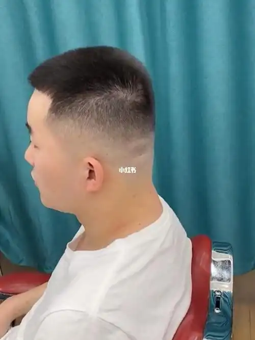 美式寸头发型教程