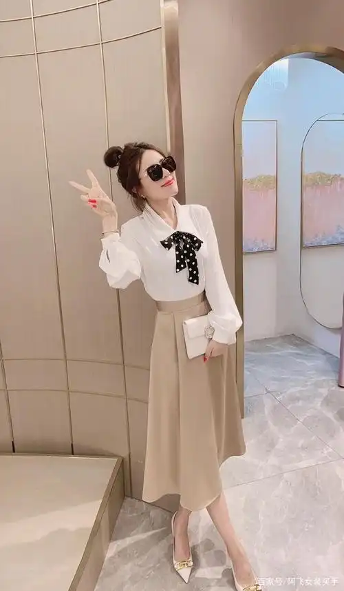 2021春夏季新款气质连衣裙两件套装成熟女性风格时尚女装穿搭