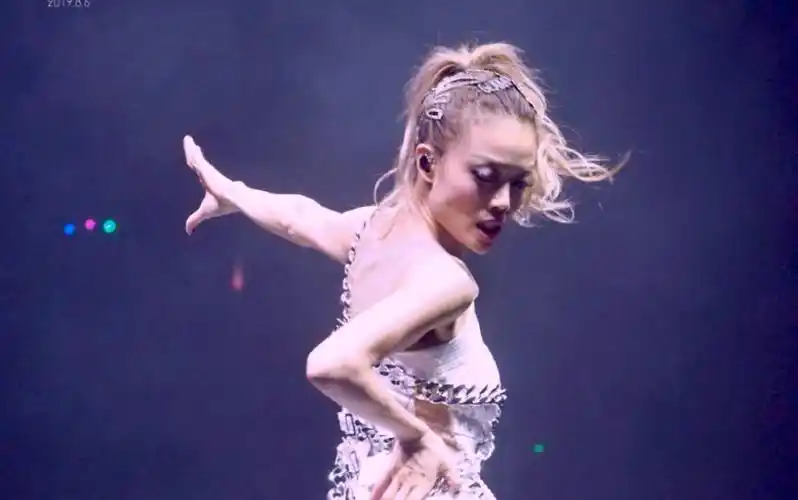 prettycrazy派对机器全身暑假一面之缘越唱越强live演唱会版容祖儿