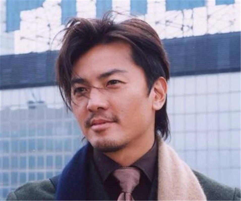 郑伊健最经典的4大电影:《暗战2》上榜,你看过几部?