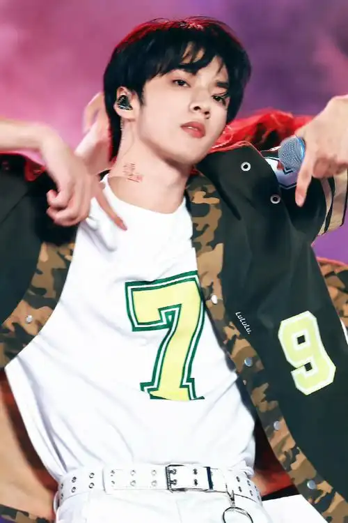 青年演员刘耀文##微博电影之夜