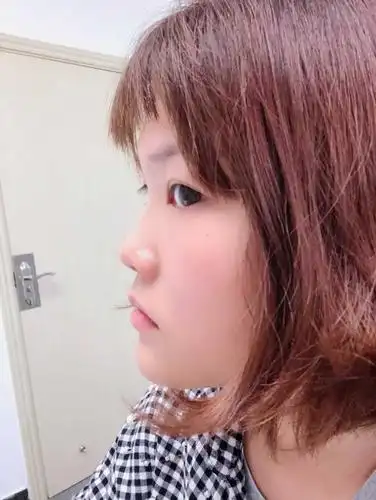 女生塌鼻子是种怎样的体验?