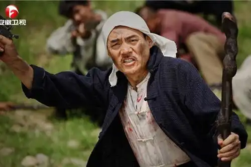 《打狗棍》安徽热播 巍子黑子不打不相识