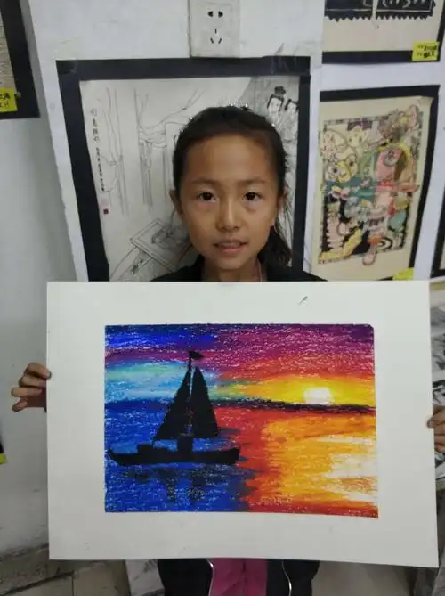 难度颇大的一幅作品,体现出了宝贝的绘画功底!