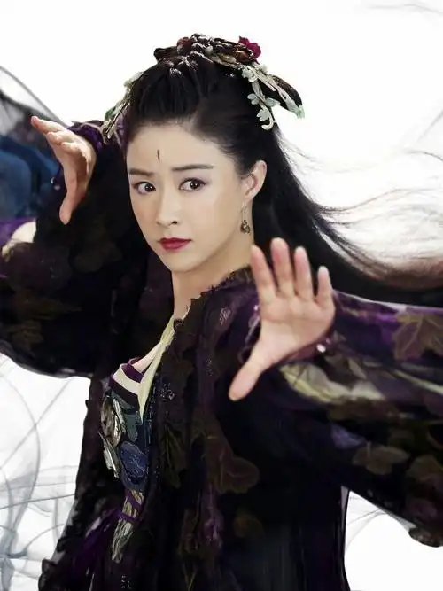 5年前的《花千骨》,认出了蒋欣和郑业成,居然没有认出杨烁_赵丽颖