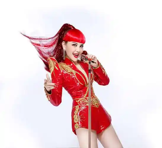 p>乌兰图雅,9月7日出生于 a target="_blank" href="/item/内蒙古