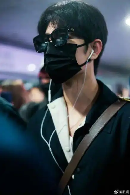 两场大秀又幸福了小飞侠……|肖战|小飞侠|少年团_新浪新闻