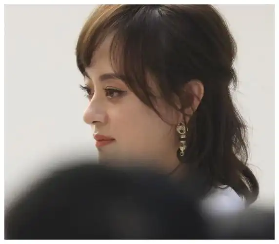 孙俪颠覆形象颜值身材双受宠感受审美重生