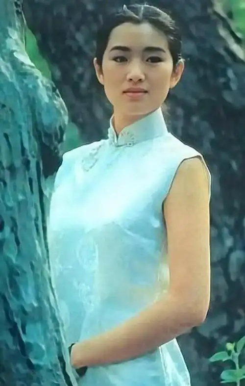 年轻时期的巩俐有多美惊艳了无数人