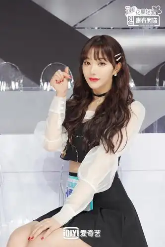 蔡徐坤青春有你2为回锅肉发声训练生犀利回应质疑