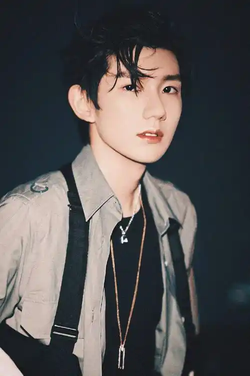 王源港风滤镜系列小合集不食烟火的清冷贵公子