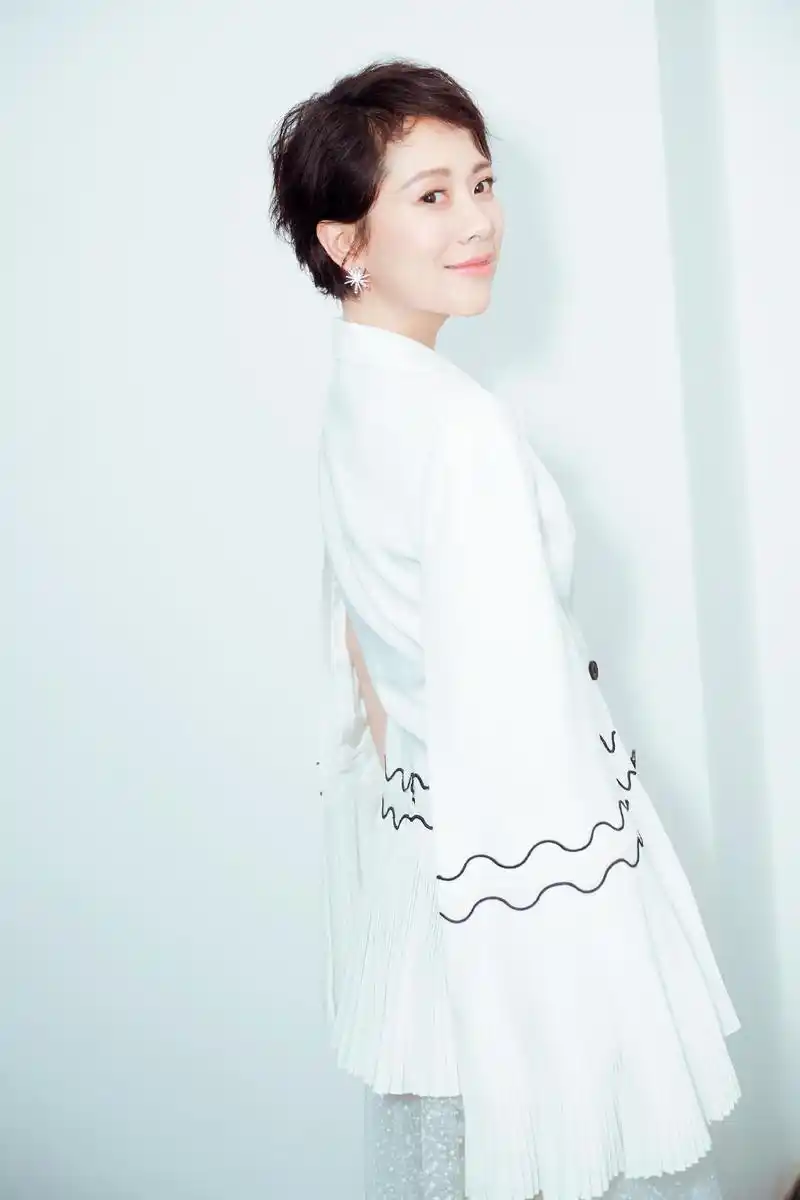 海清,生日快乐,期待《蓝色列车》与《小欢喜》中的