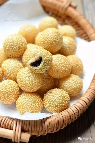 黑芝麻馅麻球--传统节日里的中式点心