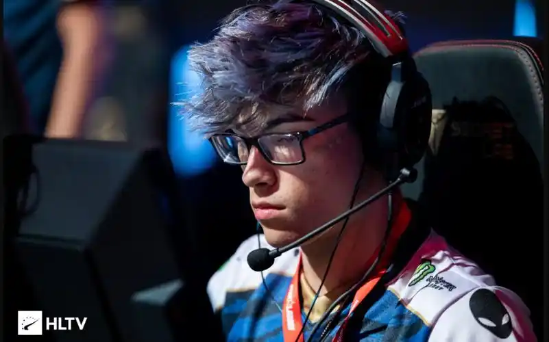 csgo发型总监twistzz发型编年史发型越亮发挥越亮