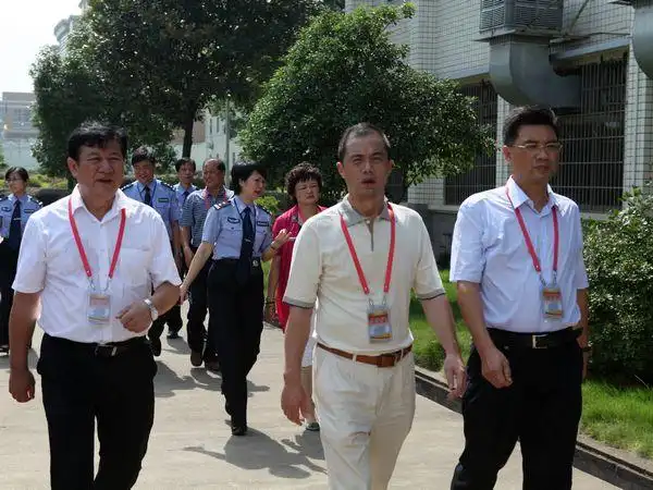 在省司法厅党组副书记,副厅长王亲生,党组成员,政治部主任谭颂方,省