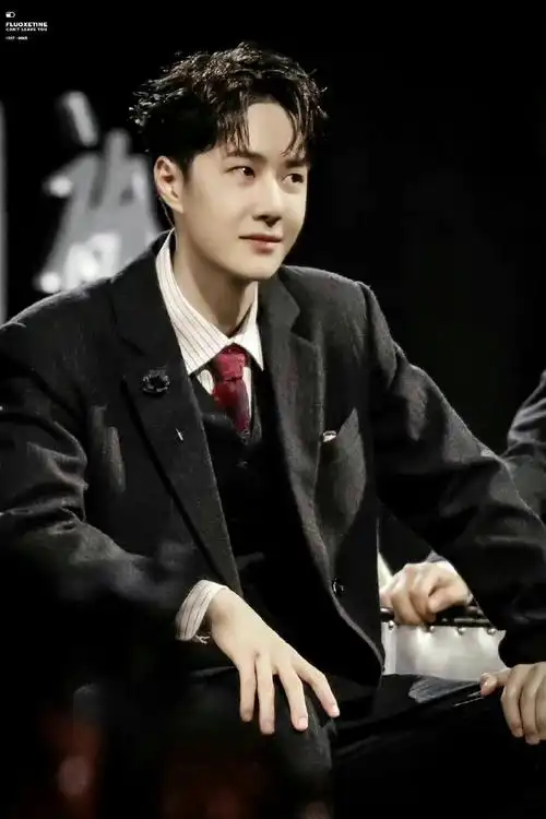 连夜做了个动图直观展现奶膘好q#王一博