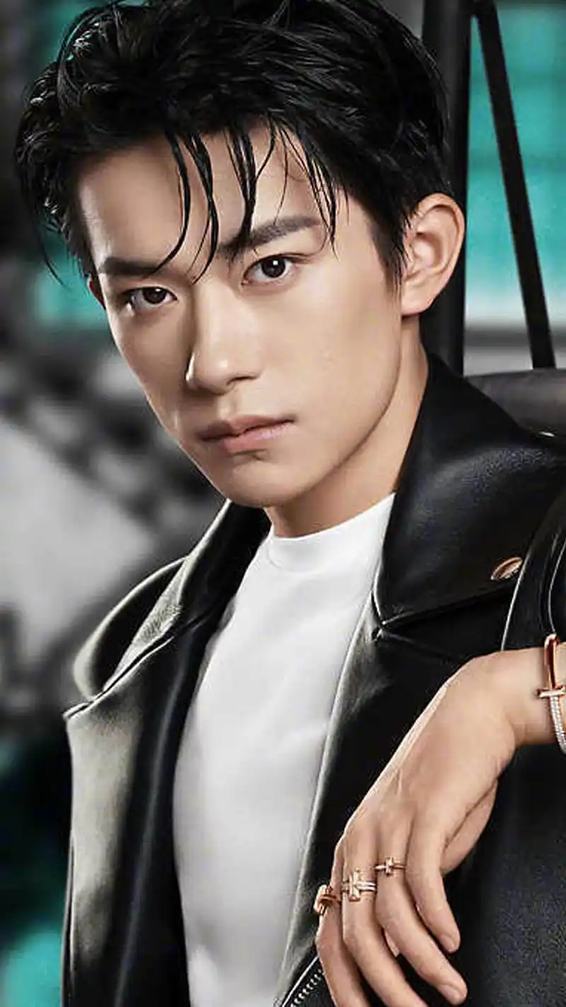 易烊千玺酷帅写真手机壁纸