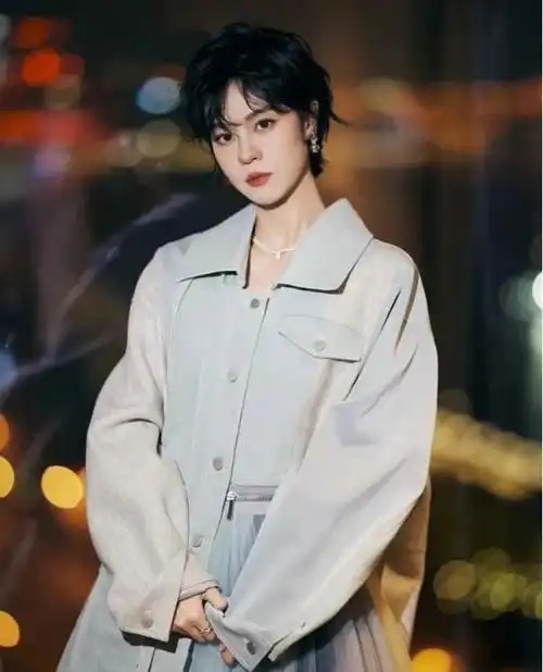 郁可唯个人资料简介及老公(郁可唯生活照片)