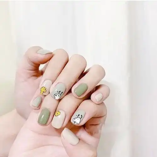 卡通手绘美甲图片