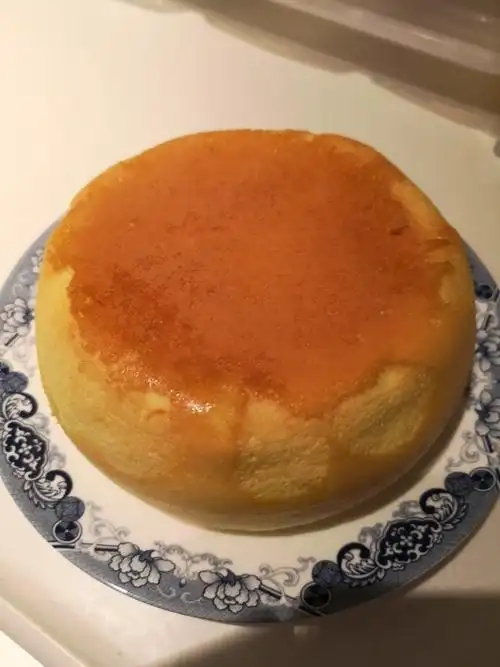 俞峥做的电饭锅6寸戚风蛋糕家庭版