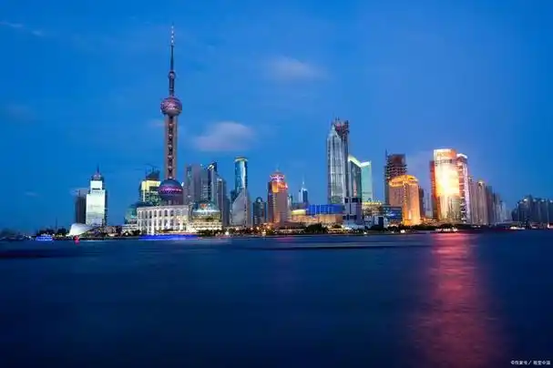 外滩晚上几点就不能去了?上海最美的夜景竟然有"关门时间"?