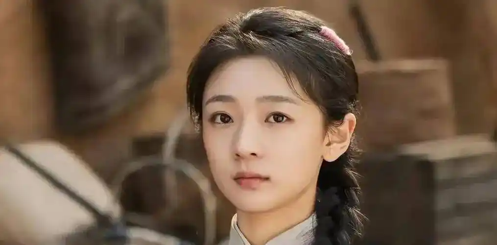 什么是男人的白月光?看看王和饰演的杏儿就知道了,后面的学着点