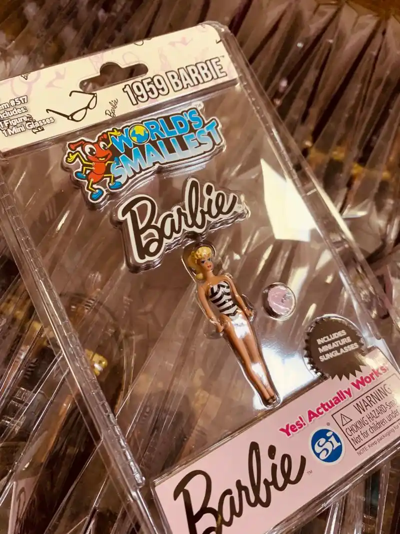 芭比 world s smallest 世界上最小的玩具:芭比呀!