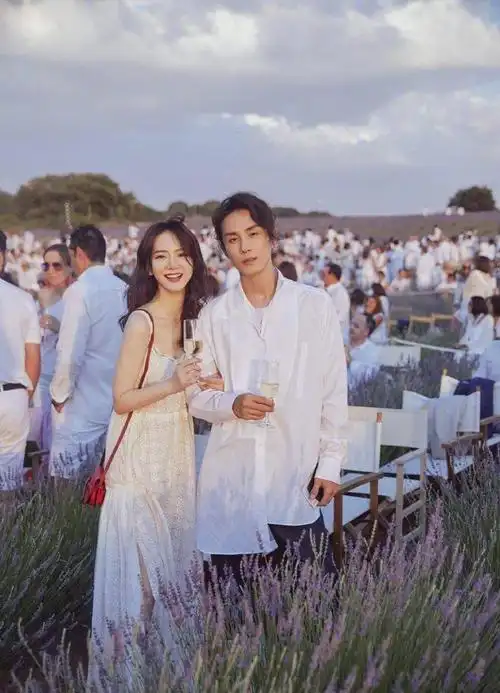 妆造老气面部下垂,一脸苦相像老年刘雪华|刘涛|记者|李承铉|亿身家