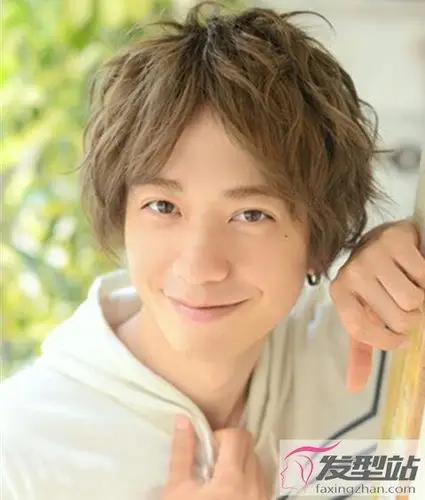男生中分发型怎么剪根据脸型选修颜又帅气