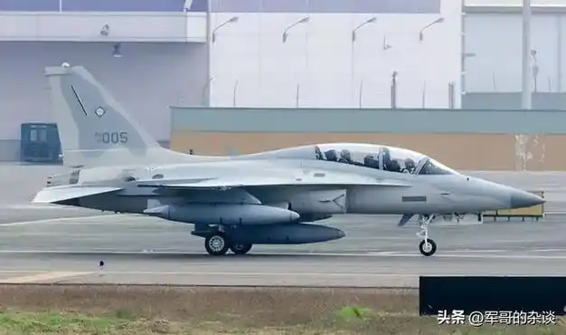 美国f22跌落神坛被韩国造的教练机击落现场细节令人失语
