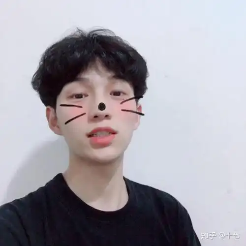 19岁男生怎么长身高 我是男生 今年19岁了 但是我长的很矮才一米四几