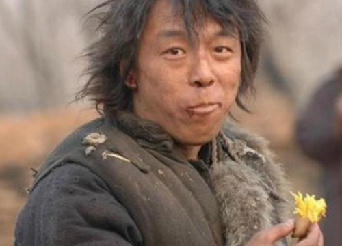 黄渤主演的4部电影,《疯狂的石头》上榜,最后一部堪称经典!