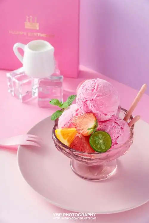 美食摄影 | 草莓味雪糕 x hoking