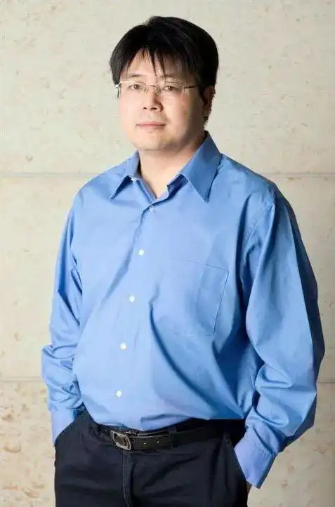 他是当今中国最年轻院士一位回归根本简单纯粹的科学家邵峰