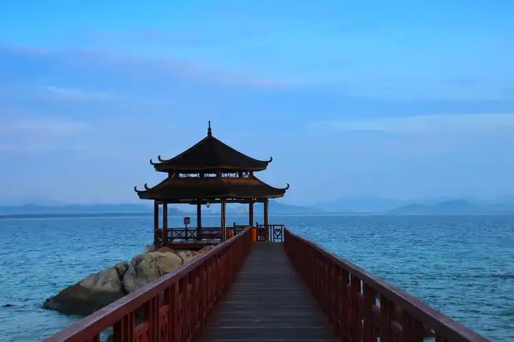 三亚亚龙湾旅游攻略自由行(三亚亚龙湾旅游攻略自由行最佳路线)