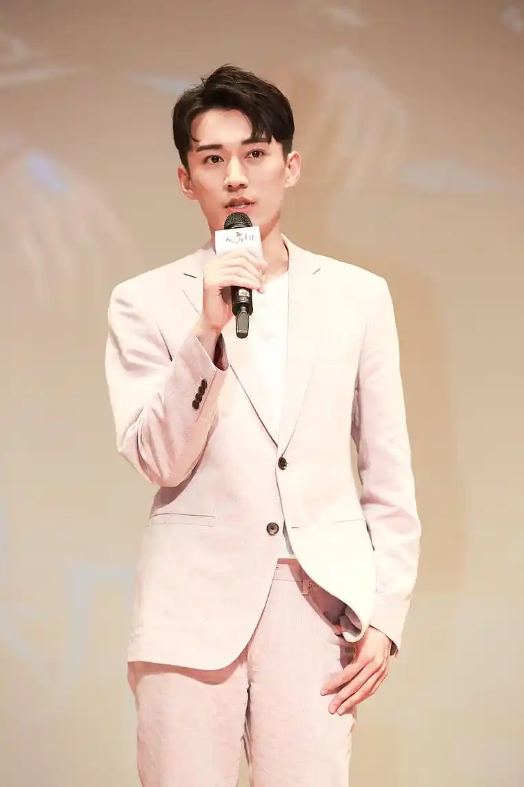 刘学义要取代成毅,当欢瑞新一哥了?