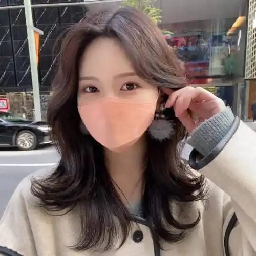 "爆款"网红披肩发_发型_中国_形象