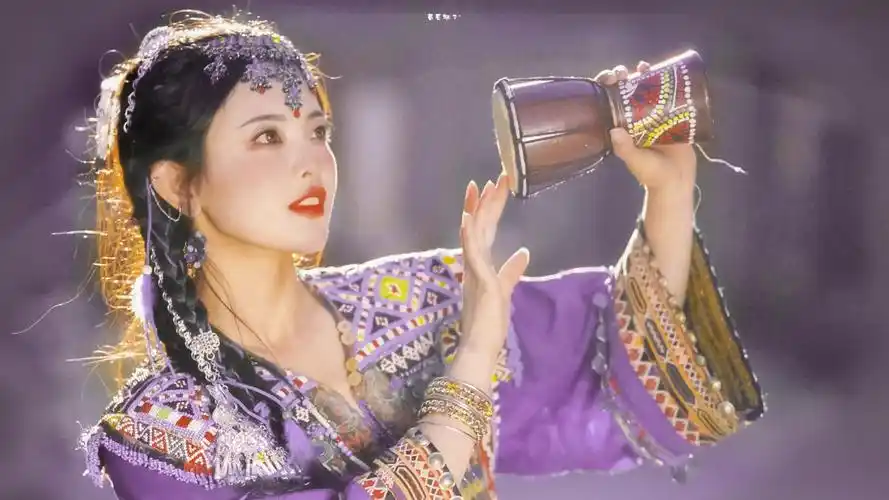 杨超越电脑壁纸,手机壁纸,头像