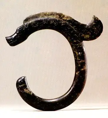 红山文化赛沁塔拉玉龙