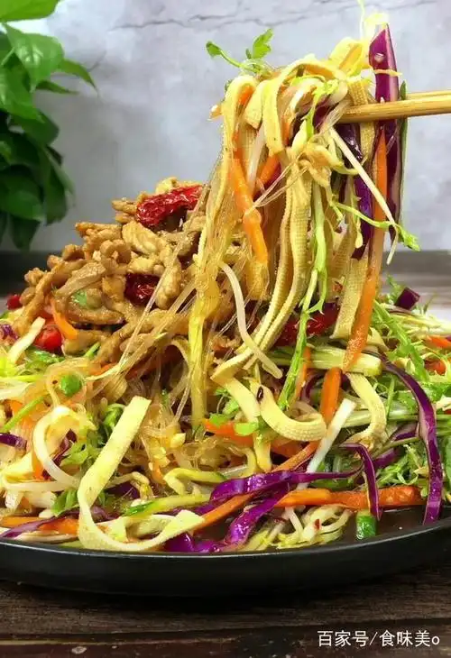 家常凉菜,美味爽口,年夜饭的时候可以露一手给家里人哦