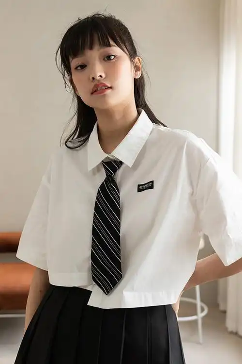 尔给2021年夏季不规则短款短袖衬衫女设计感小众日系领带衬衣