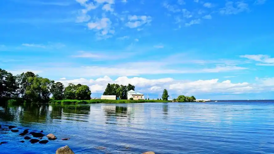 美丽的蓝天大海风景桌面壁纸