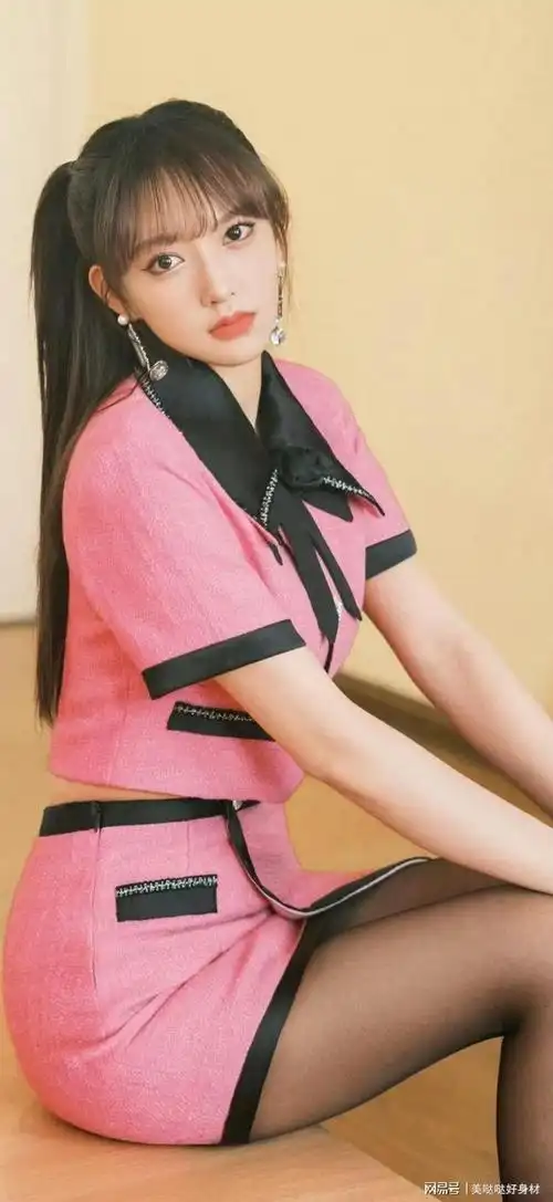 美女|婴儿肥|大波浪|魔鬼身材_网易订阅